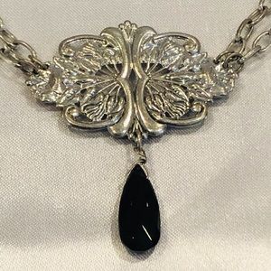 Princess Necklace Double Chain Black Teardrop